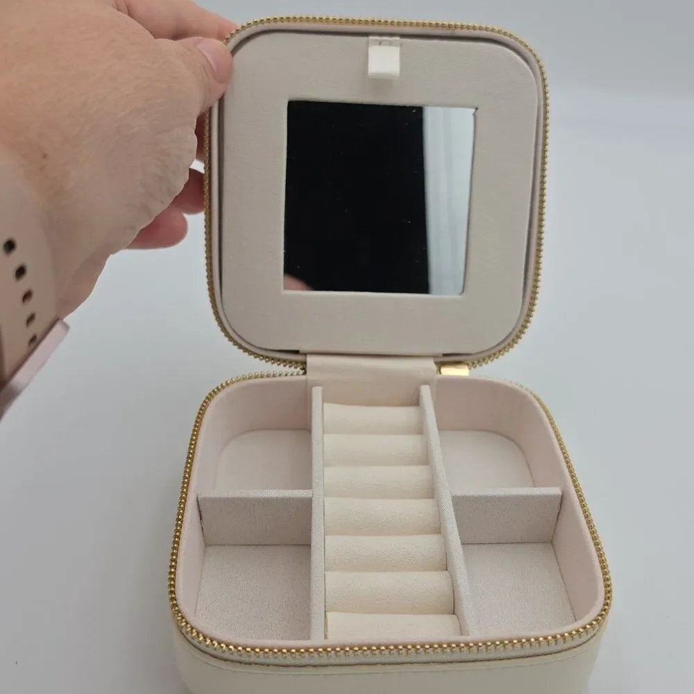 Cream Faux Leather Travel Jewelry Box Organizer Mirror Zip Around Gold Tone